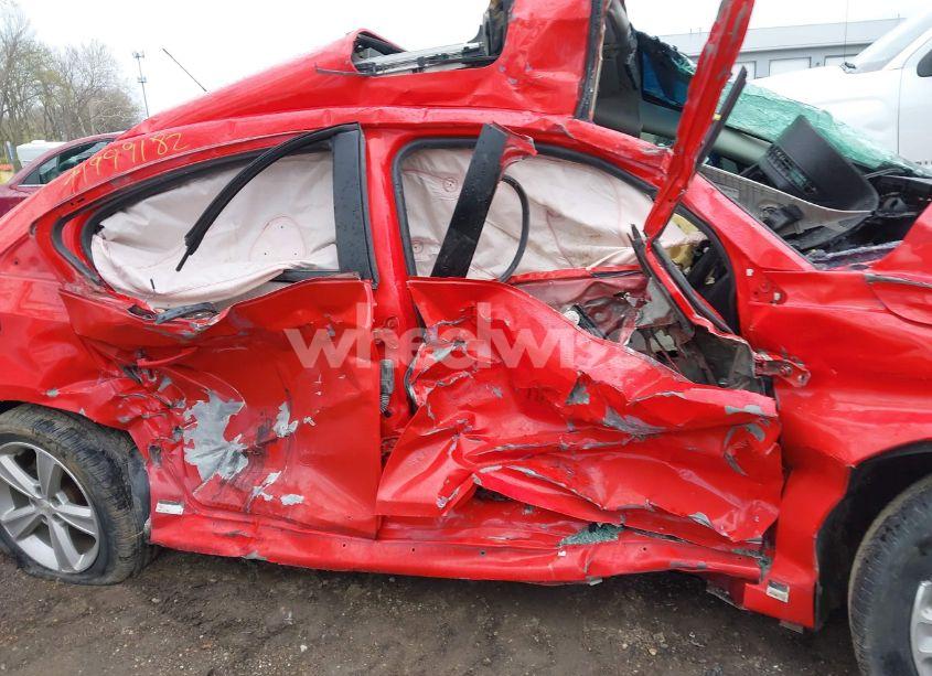 Photo 13 of 2015 Chevrolet Cruze 2LT AUTO (VIN 1G1PE5SB5F7132563)