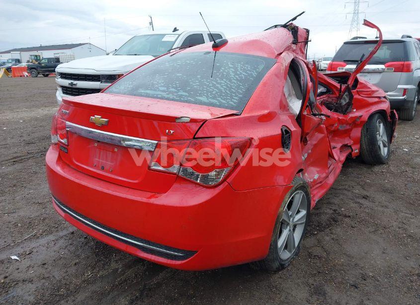 Photo 4 of 2015 Chevrolet Cruze 2LT AUTO (VIN 1G1PE5SB5F7132563)
