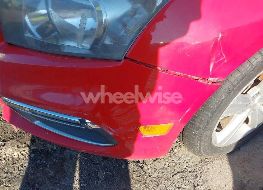 Photo 6 of 2015 Chevrolet Cruze 2LT AUTO (VIN 1G1PE5SB5F7146415)