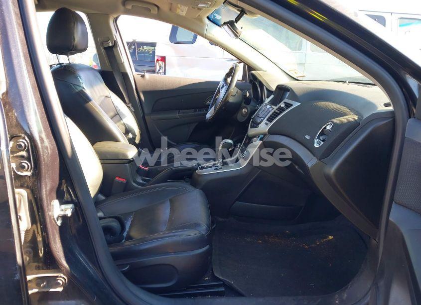 Photo 5 of 2015 Chevrolet Cruze 2LT AUTO (VIN 1G1PE5SB5F7195520)