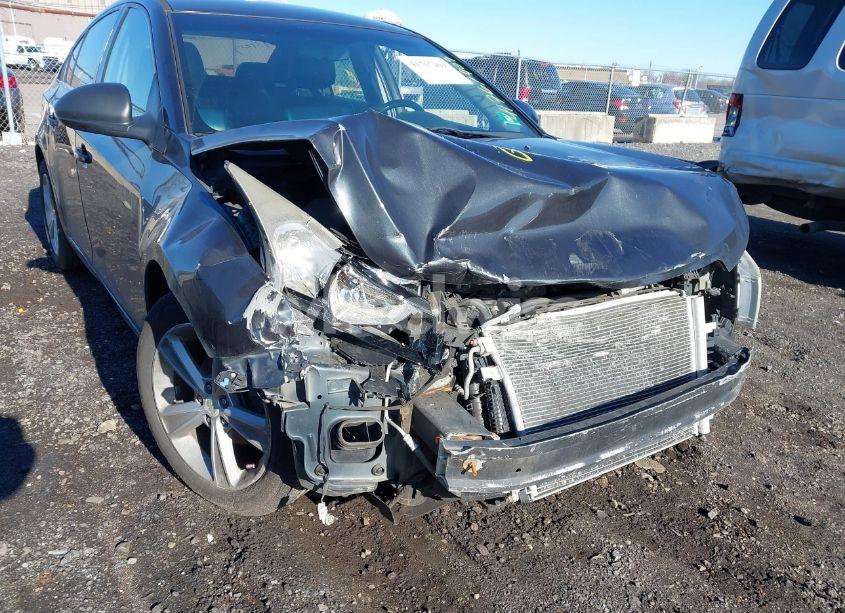 Photo 6 of 2015 Chevrolet Cruze 2LT AUTO (VIN 1G1PE5SB5F7195520)