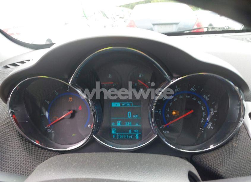 Photo 7 of 2015 Chevrolet Cruze 2LT AUTO (VIN 1G1PE5SB5F7211697)