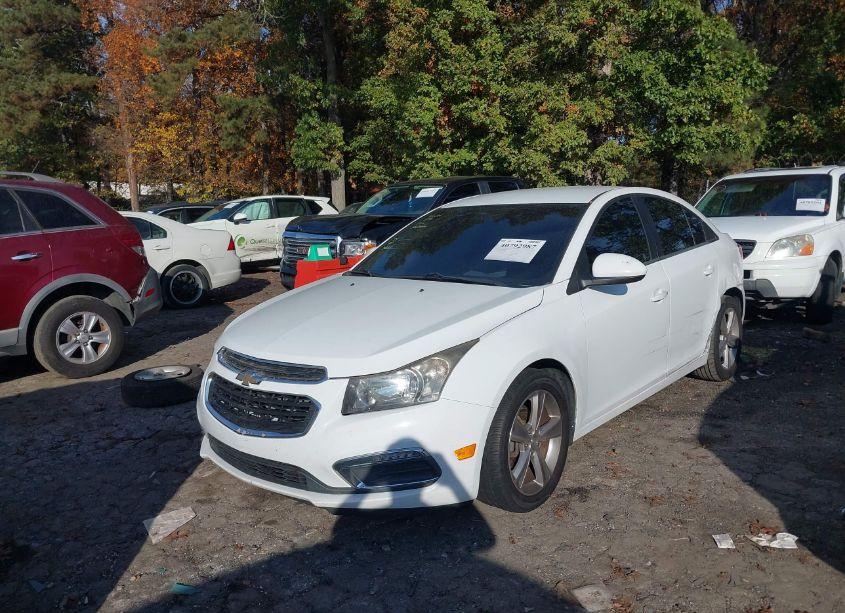 Photo 2 of 2015 Chevrolet Cruze 2LT AUTO (VIN 1G1PE5SB5F7229312)