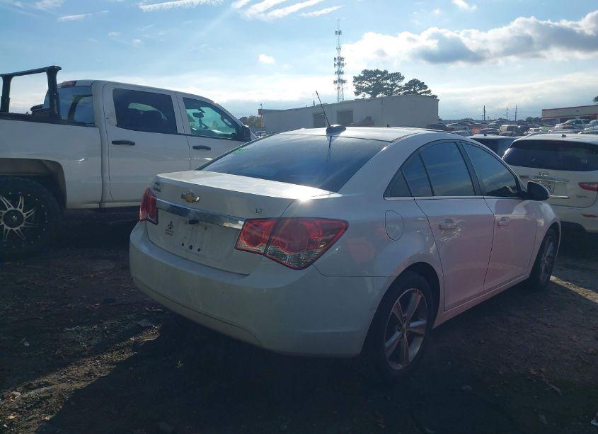 Photo 4 of 2015 Chevrolet Cruze 2LT AUTO (VIN 1G1PE5SB5F7229312)
