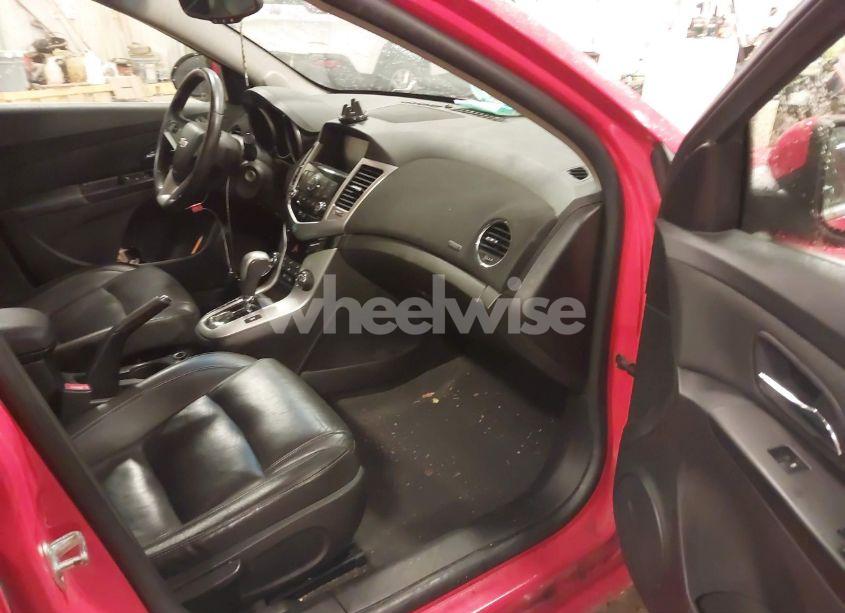 Photo 5 of 2015 Chevrolet Cruze 2LT AUTO (VIN 1G1PE5SB5F7264173)