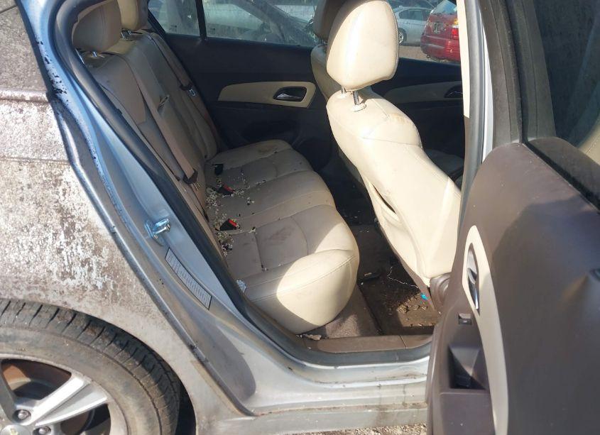 Photo 8 of 2015 Chevrolet Cruze 2LT AUTO (VIN 1G1PE5SB5F7275206)