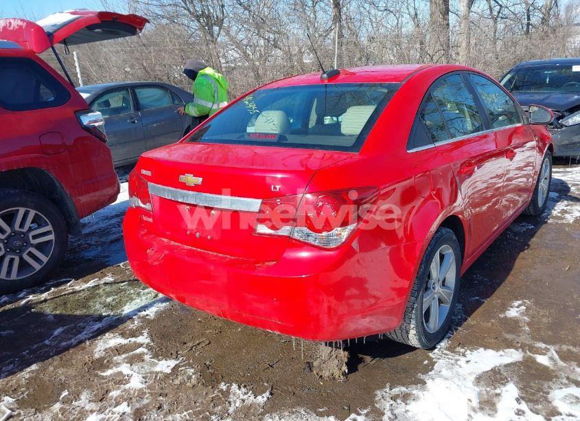 Photo 4 of 2015 Chevrolet Cruze 2LT AUTO (VIN 1G1PE5SB5F7286173)