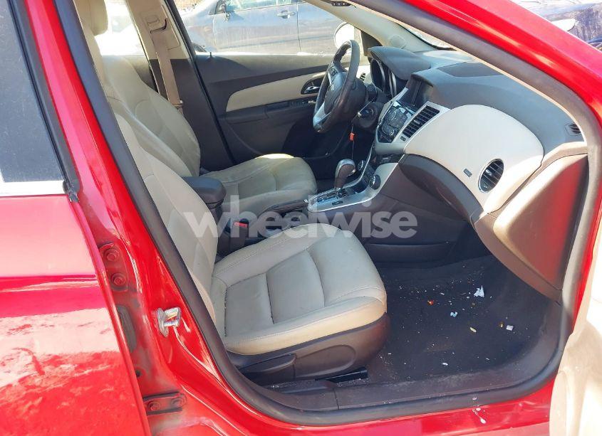 Photo 5 of 2015 Chevrolet Cruze 2LT AUTO (VIN 1G1PE5SB5F7286173)