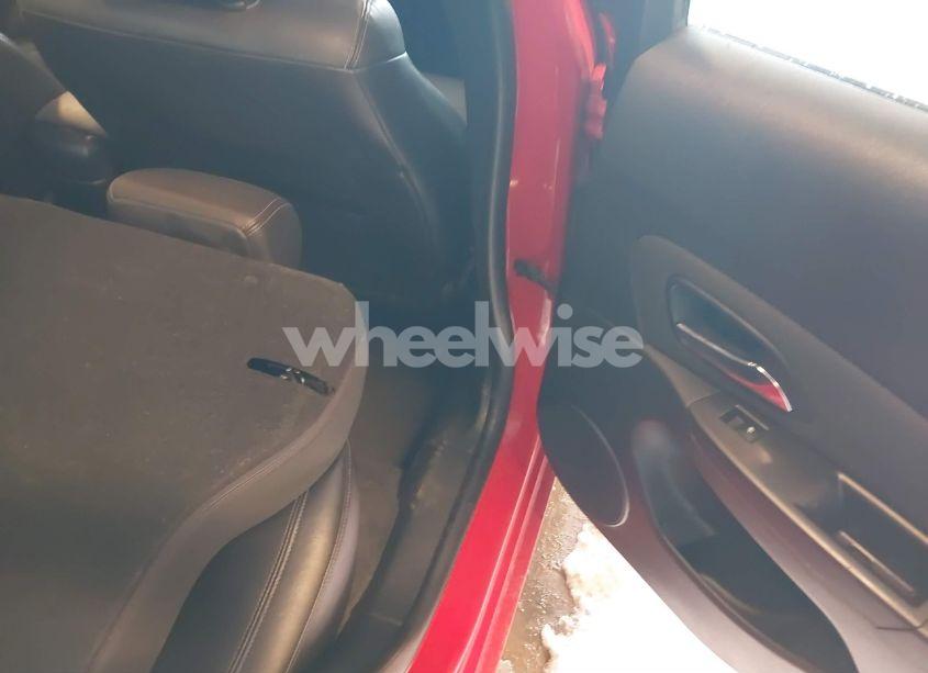 Photo 8 of 2015 Chevrolet Cruze 2LT AUTO (VIN 1G1PE5SB5F7296296)