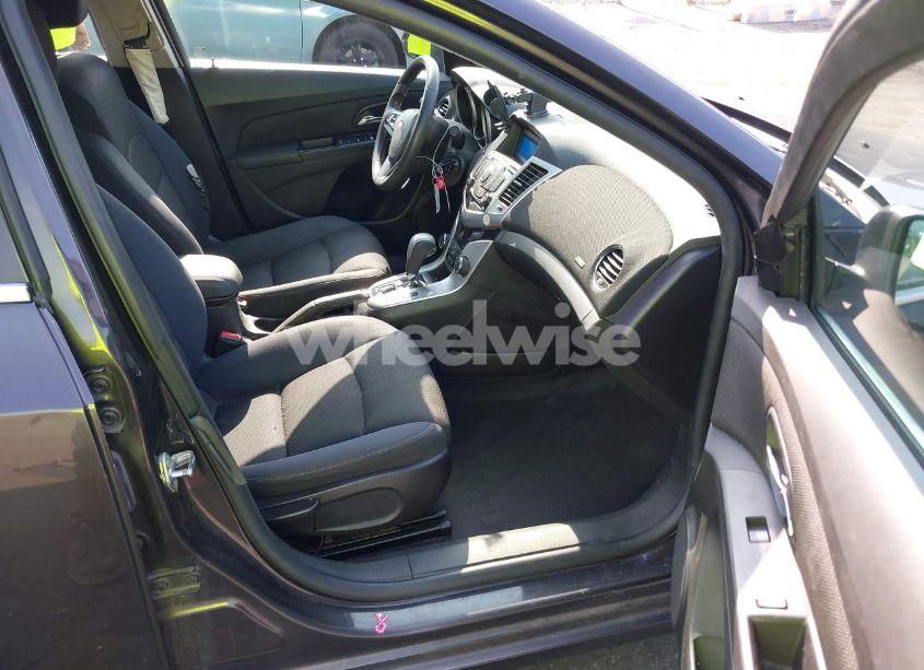 Photo 5 of 2016 Chevrolet Cruze LIMITED 1LT AUTO (VIN 1G1PE5SB5G7123265)