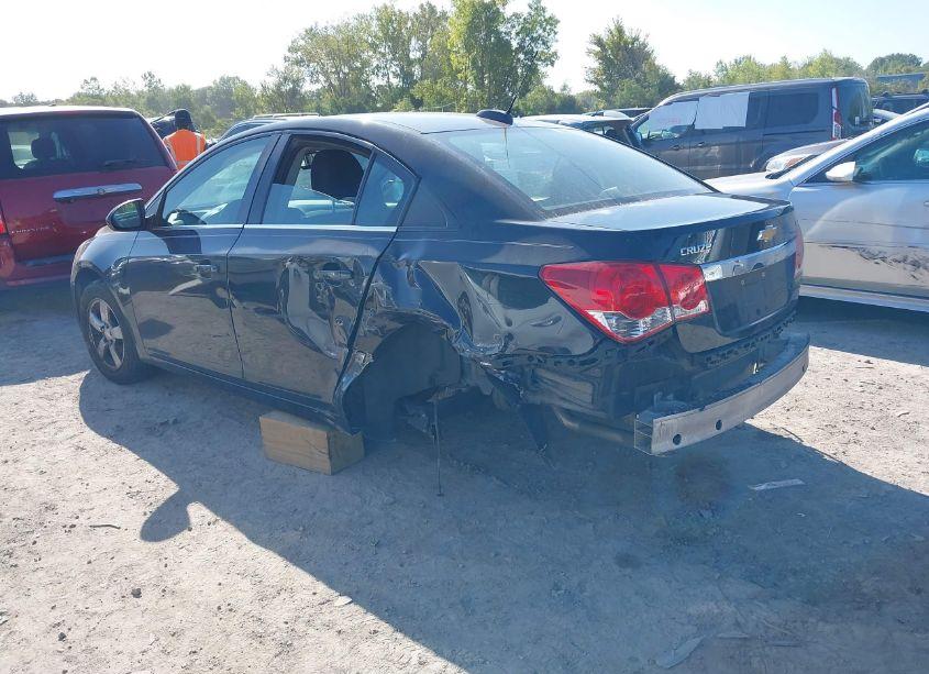 Photo 3 of 2016 Chevrolet Cruze LIMITED 1LT AUTO (VIN 1G1PE5SB5G7140017)