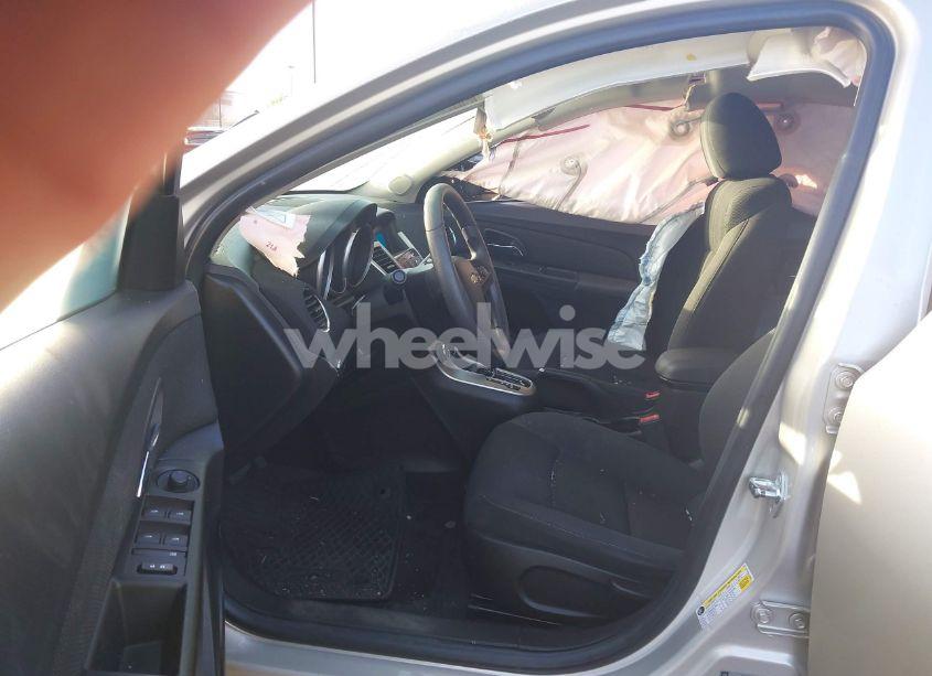 Photo 5 of 2016 Chevrolet Cruze LIMITED 1LT AUTO (VIN 1G1PE5SB5G7154063)