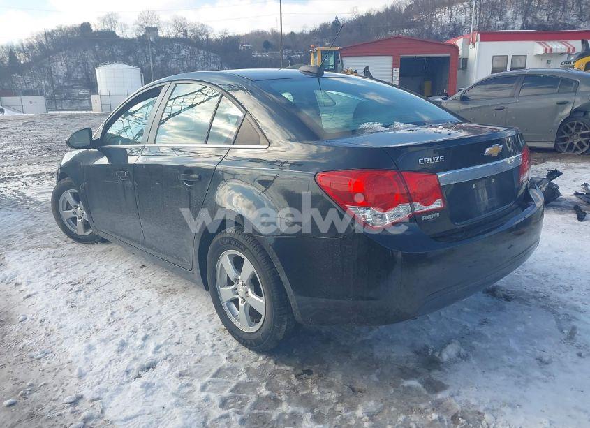 Photo 3 of 2016 Chevrolet Cruze LIMITED 1LT AUTO (VIN 1G1PE5SB5G7161742)