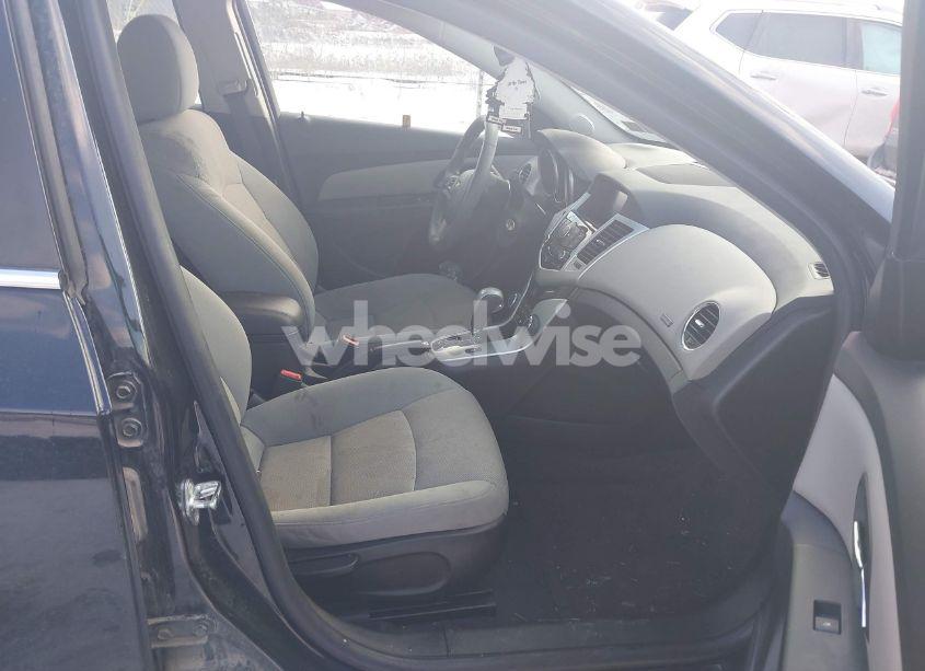 Photo 5 of 2016 Chevrolet Cruze LIMITED 1LT AUTO (VIN 1G1PE5SB5G7161742)