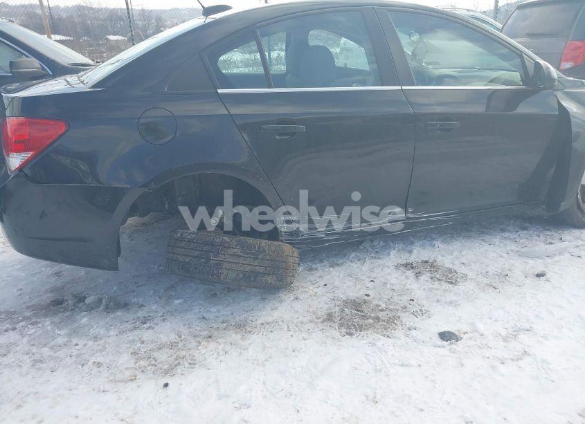 Photo 6 of 2016 Chevrolet Cruze LIMITED 1LT AUTO (VIN 1G1PE5SB5G7161742)