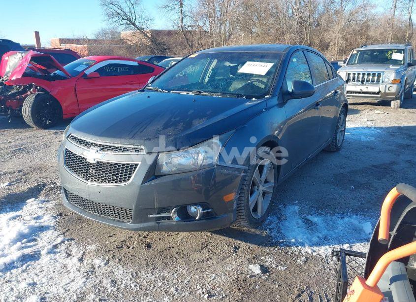 Photo 2 of 2013 Chevrolet Cruze 2LT AUTO (VIN 1G1PE5SB6D7118202)