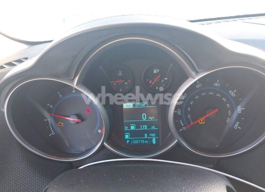 Photo 7 of 2013 Chevrolet Cruze 2LT AUTO (VIN 1G1PE5SB6D7118202)