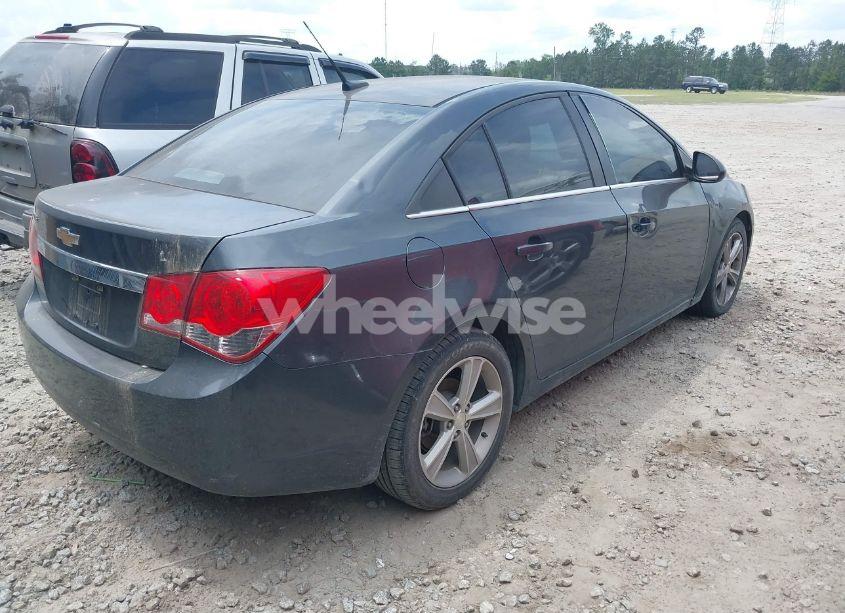 Photo 4 of 2013 Chevrolet Cruze 2LT AUTO (VIN 1G1PE5SB6D7130687)