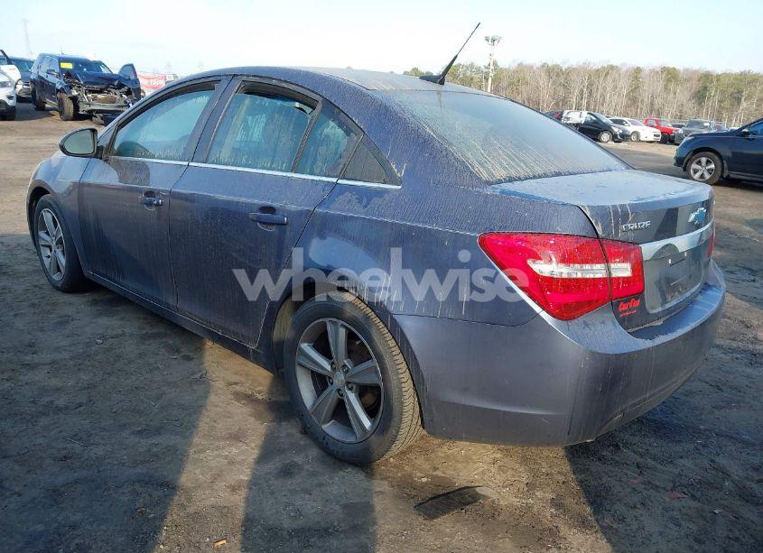 Photo 3 of 2013 Chevrolet Cruze 2LT AUTO (VIN 1G1PE5SB6D7132035)