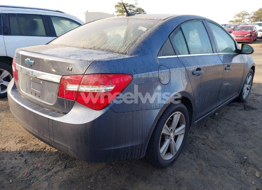 Photo 4 of 2013 Chevrolet Cruze 2LT AUTO (VIN 1G1PE5SB6D7132035)