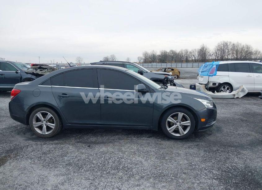 Photo 13 of 2013 Chevrolet Cruze 2LT AUTO (VIN 1G1PE5SB6D7145061)
