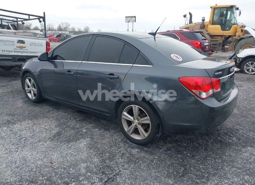 Photo 3 of 2013 Chevrolet Cruze 2LT AUTO (VIN 1G1PE5SB6D7145061)