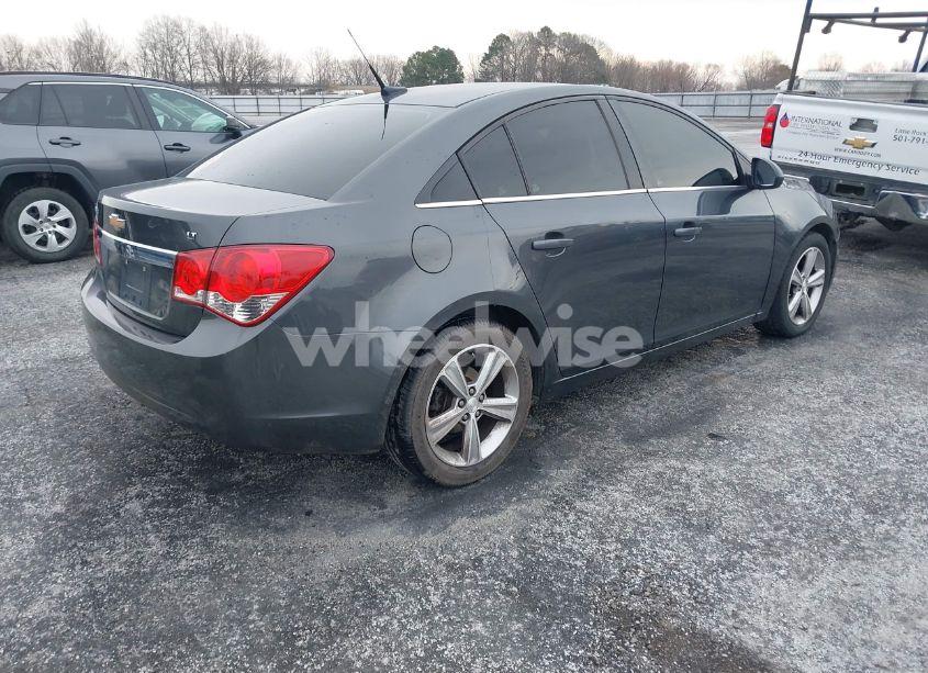 Photo 4 of 2013 Chevrolet Cruze 2LT AUTO (VIN 1G1PE5SB6D7145061)
