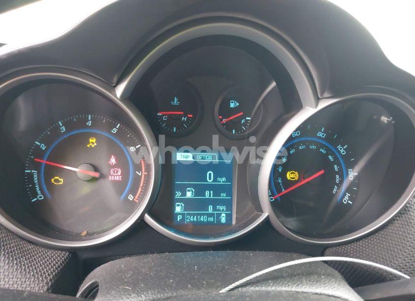 Photo 7 of 2013 Chevrolet Cruze 2LT AUTO (VIN 1G1PE5SB6D7145061)