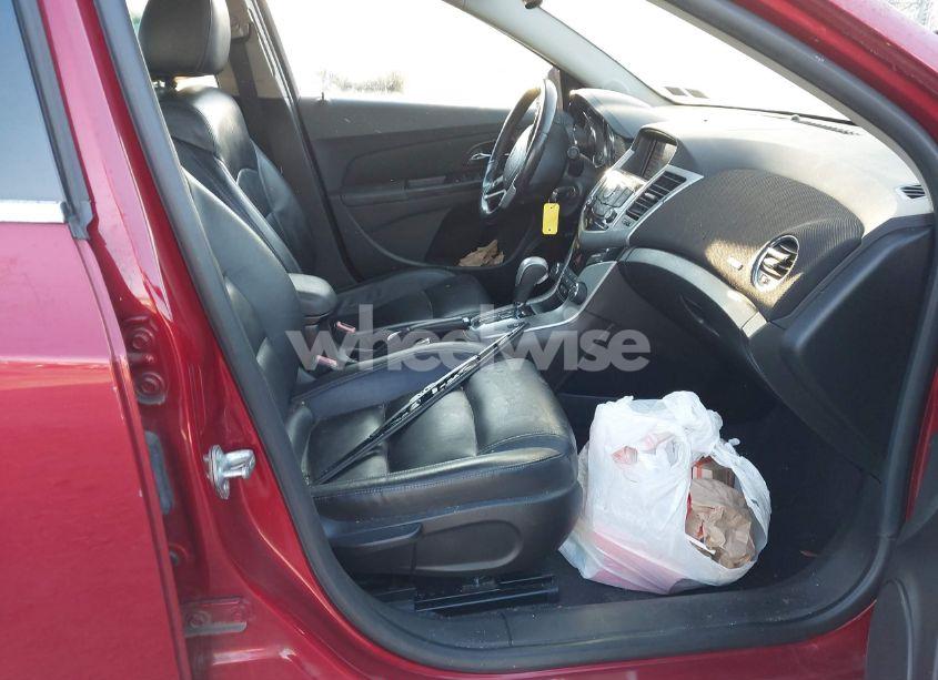 Photo 5 of 2013 Chevrolet Cruze 2LT AUTO (VIN 1G1PE5SB6D7204156)