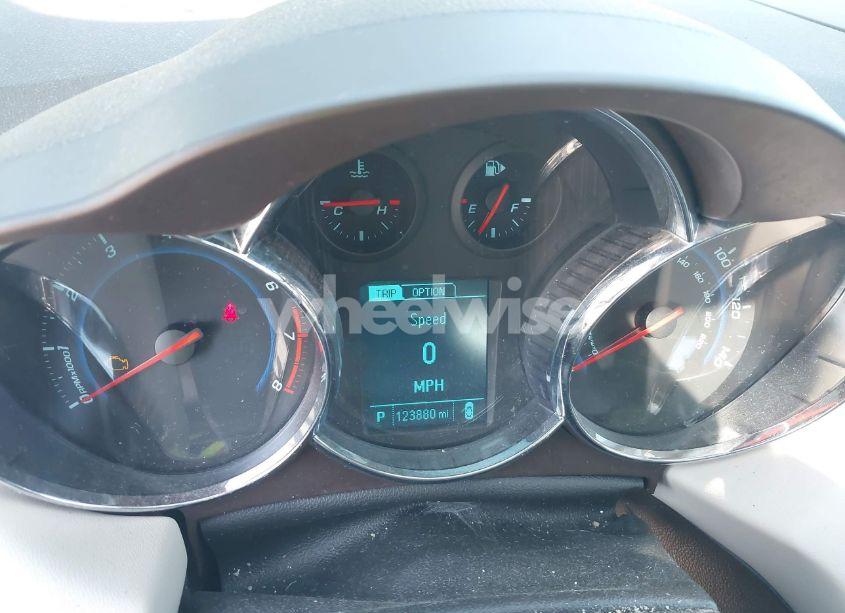 Photo 7 of 2013 Chevrolet Cruze 2LT AUTO (VIN 1G1PE5SB6D7239957)