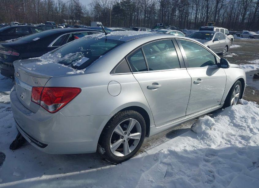 Photo 4 of 2013 Chevrolet Cruze 2LT AUTO (VIN 1G1PE5SB6D7315502)