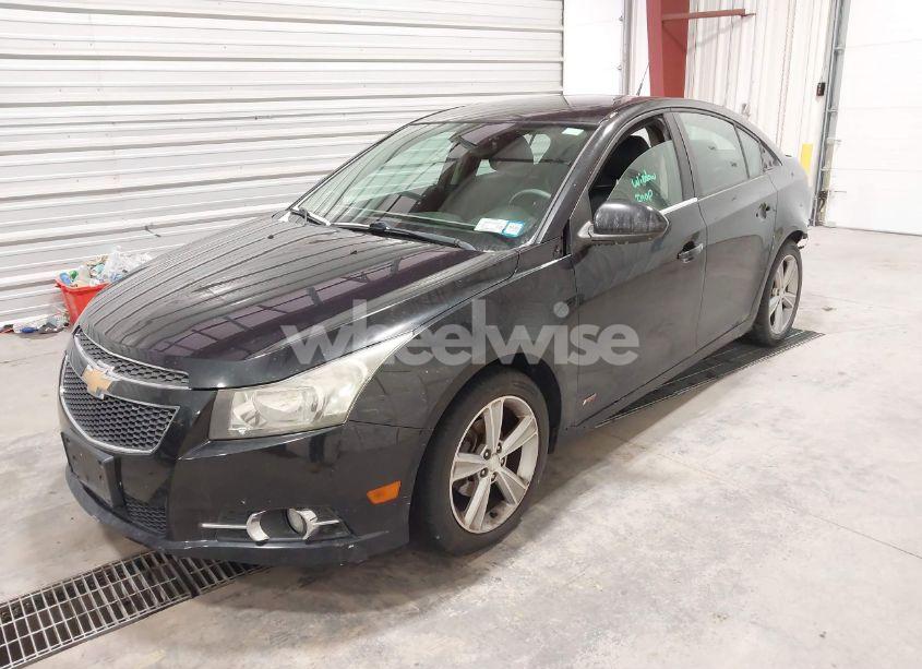 Photo 2 of 2014 Chevrolet Cruze 2LT AUTO (VIN 1G1PE5SB6E7167501)