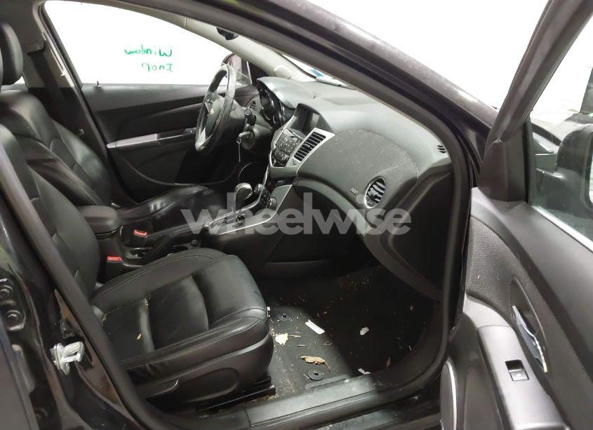 Photo 5 of 2014 Chevrolet Cruze 2LT AUTO (VIN 1G1PE5SB6E7167501)