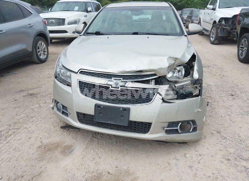 Photo 6 of 2014 Chevrolet Cruze 2LT AUTO (VIN 1G1PE5SB6E7222836)