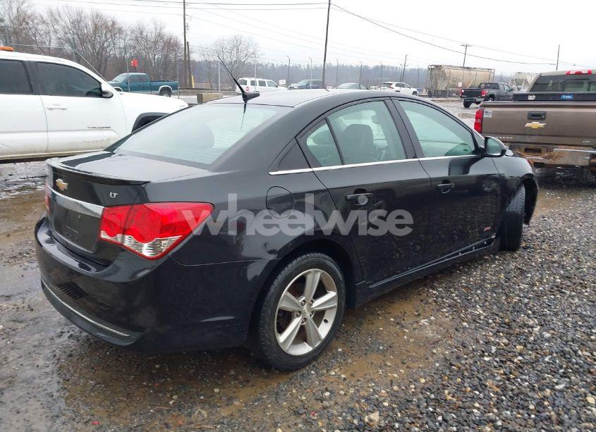 Photo 4 of 2014 Chevrolet Cruze 2LT AUTO (VIN 1G1PE5SB6E7323276)