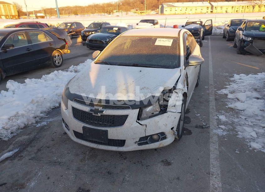 Photo 6 of 2014 Chevrolet Cruze 2LT AUTO (VIN 1G1PE5SB6E7323634)