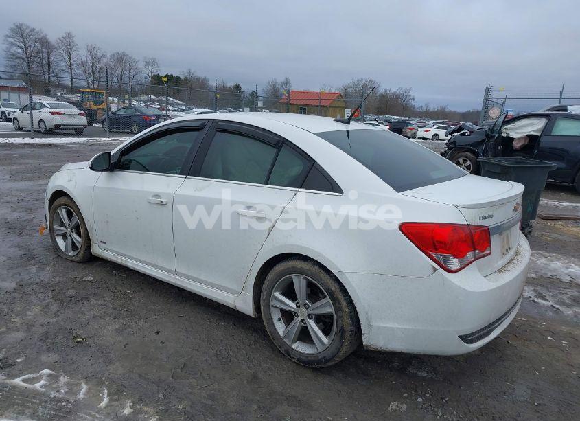 Photo 3 of 2014 Chevrolet Cruze 2LT AUTO (VIN 1G1PE5SB6E7327523)
