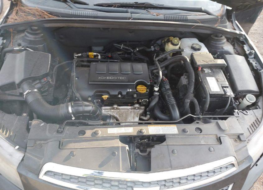 Photo 10 of 2014 Chevrolet Cruze 2LT AUTO (VIN 1G1PE5SB6E7376446)