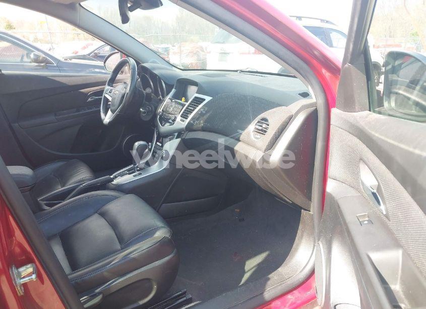 Photo 5 of 2014 Chevrolet Cruze 2LT AUTO (VIN 1G1PE5SB6E7450500)