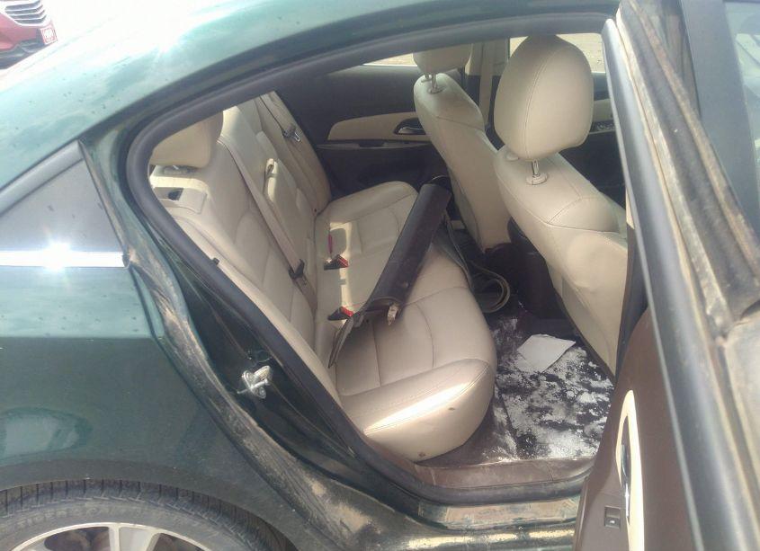 Photo 8 of 2015 Chevrolet Cruze 2LT AUTO (VIN 1G1PE5SB6F7146813)