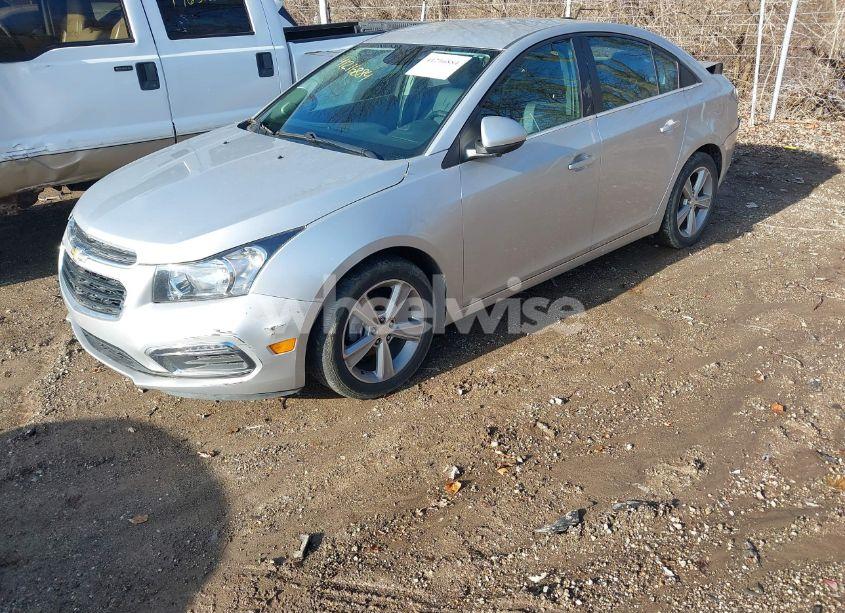 Photo 2 of 2015 Chevrolet Cruze 2LT AUTO (VIN 1G1PE5SB6F7173896)