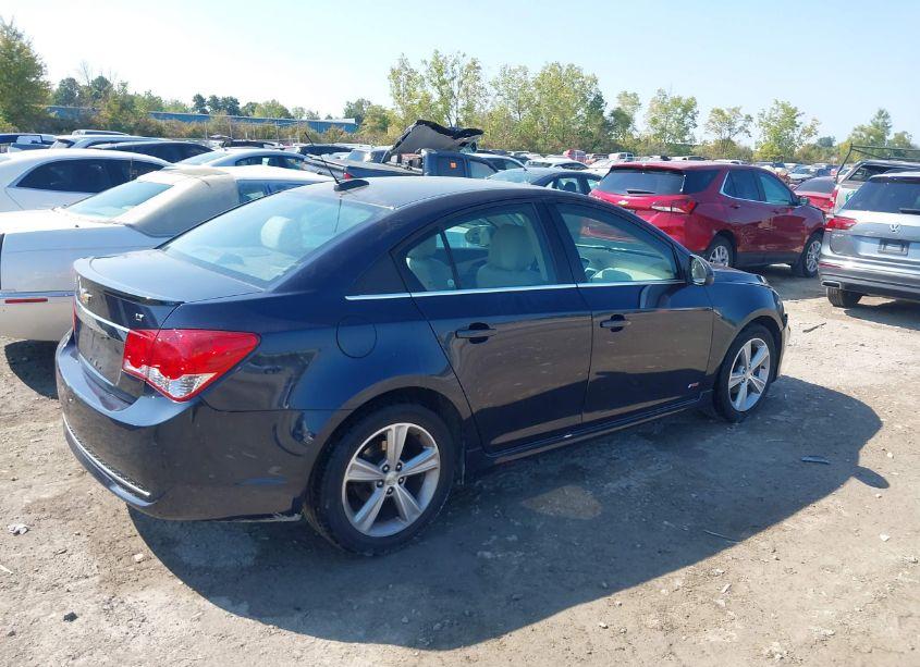 Photo 4 of 2015 Chevrolet Cruze 2LT AUTO (VIN 1G1PE5SB6F7218562)