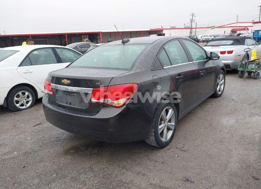 Photo 4 of 2015 Chevrolet Cruze 2LT AUTO (VIN 1G1PE5SB6F7221199)