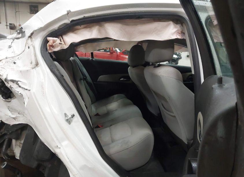 Photo 8 of 2016 Chevrolet Cruze LIMITED 1LT AUTO (VIN 1G1PE5SB6G7105048)