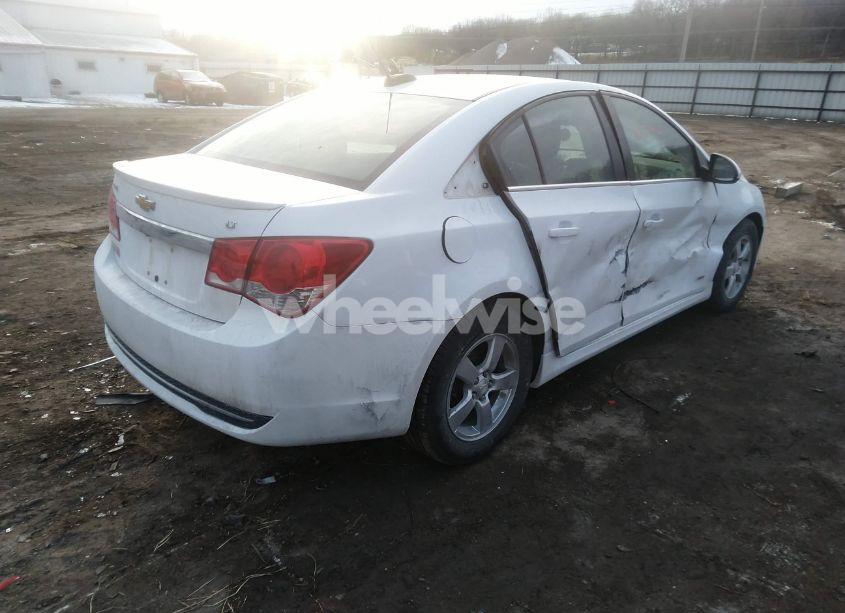 Photo 4 of 2016 Chevrolet Cruze LIMITED 1LT AUTO (VIN 1G1PE5SB6G7111612)