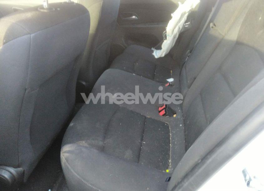 Photo 8 of 2016 Chevrolet Cruze LIMITED 1LT AUTO (VIN 1G1PE5SB6G7111612)