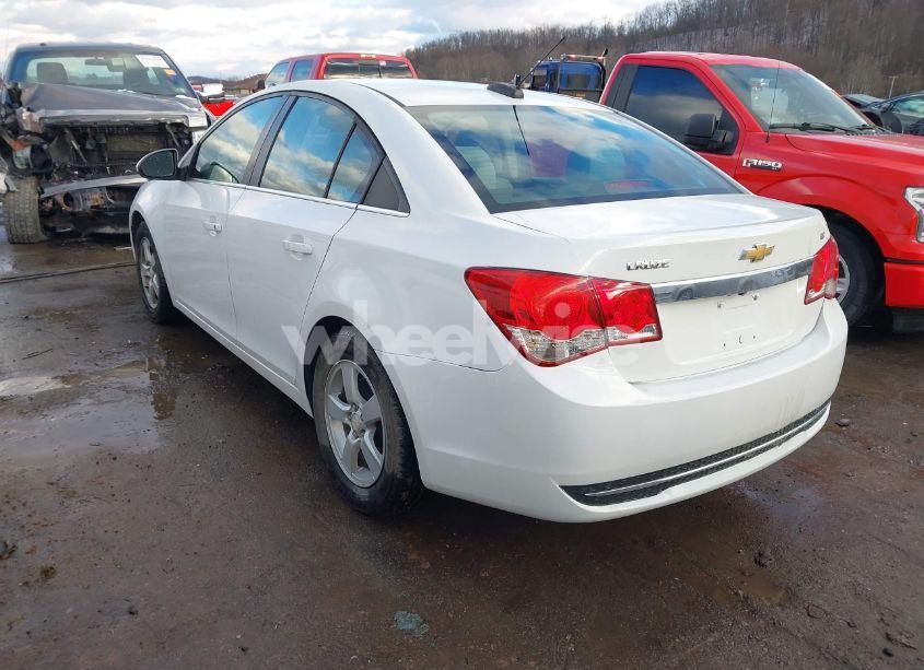 Photo 3 of 2016 Chevrolet Cruze LIMITED 1LT AUTO (VIN 1G1PE5SB6G7145050)
