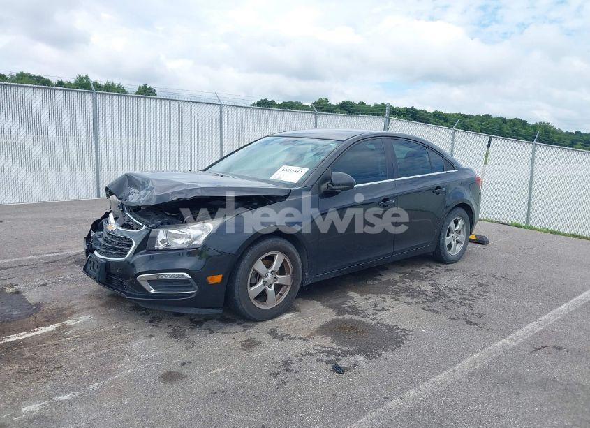 Photo 2 of 2016 Chevrolet Cruze LIMITED LT (VIN 1G1PE5SB6G7155111)