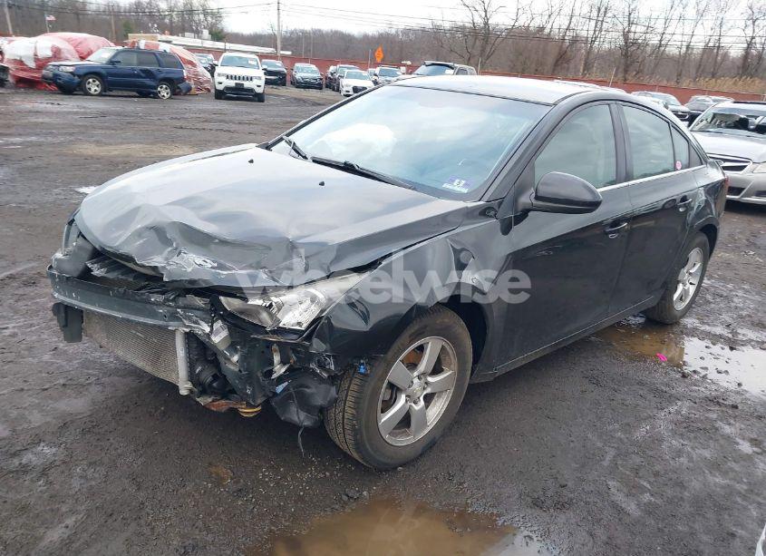 Photo 2 of 2016 Chevrolet Cruze LIMITED 1LT AUTO (VIN 1G1PE5SB6G7165136)