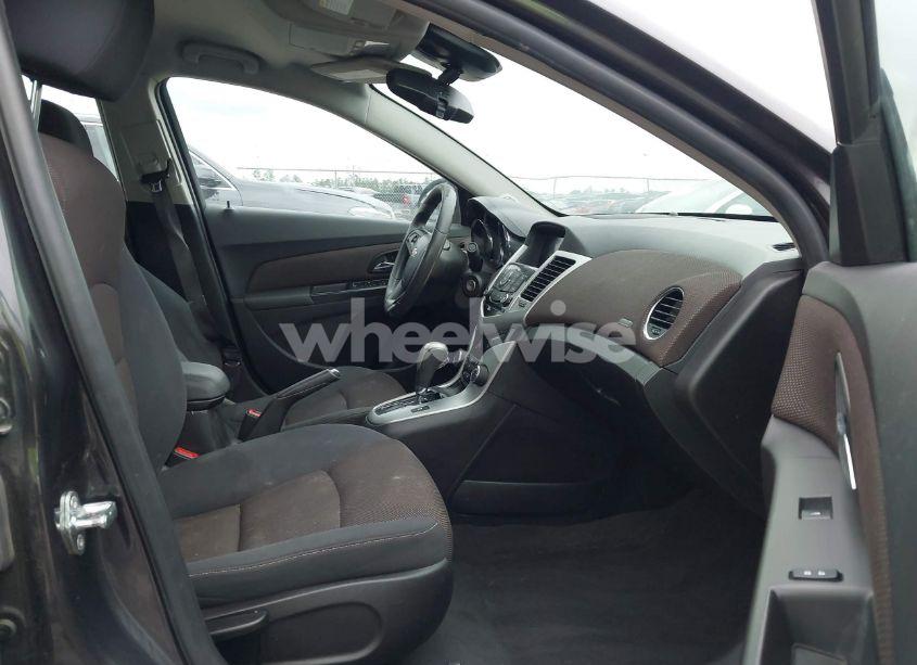 Photo 5 of 2016 Chevrolet Cruze LIMITED 1LT AUTO (VIN 1G1PE5SB6G7185273)